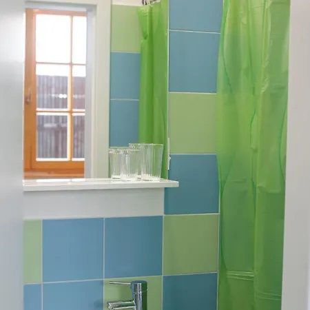 Bikeski Family Hotel, B&b, Apartaments, Mezica