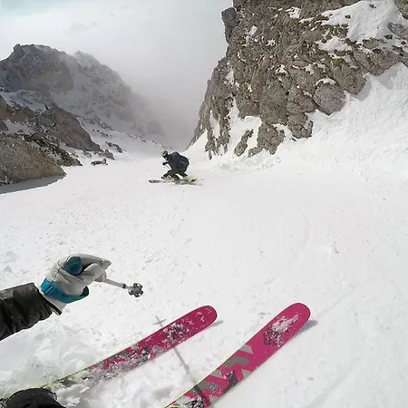 Bikeski Family Hotel, B&b, Apartaments, Bed & Breakfast