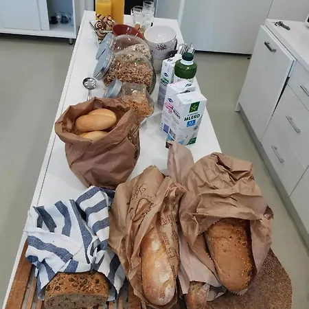 Bikeski Family Hotel, B&b, Apartaments, Couette-café Mezica