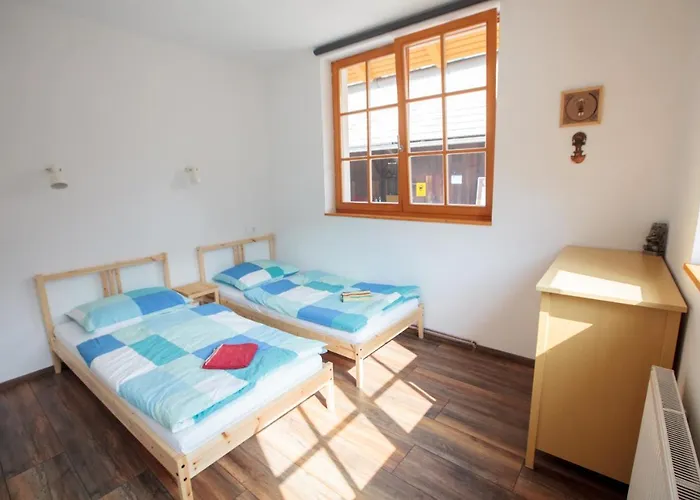 Bikeski Family Hotel, B&b, Apartaments, 住宿加早餐酒店 Mezica