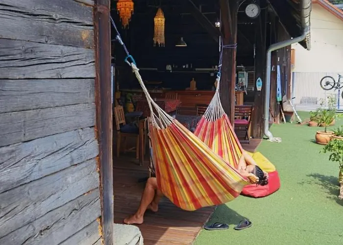 Bikeski Family Hotel, B&b, Apartaments, 住宿加早餐酒店 3*