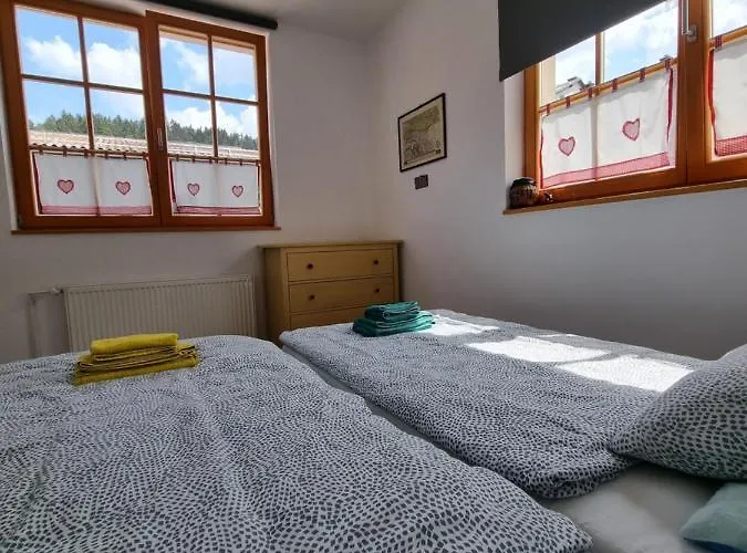 فندق مبيت وإفطار Bikeski Family Hotel, B&b, Apartaments, 3*